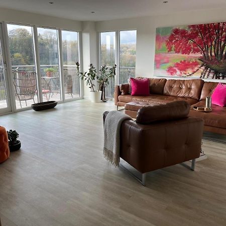 Stunning Waterfront Apartment Close To Cardiff Bay And Penarth With Parking Eksteriør bilde