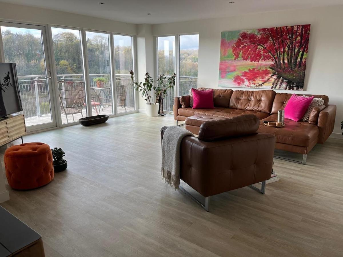 Stunning Waterfront Apartment Close To Cardiff Bay And Penarth With Parking Eksteriør bilde